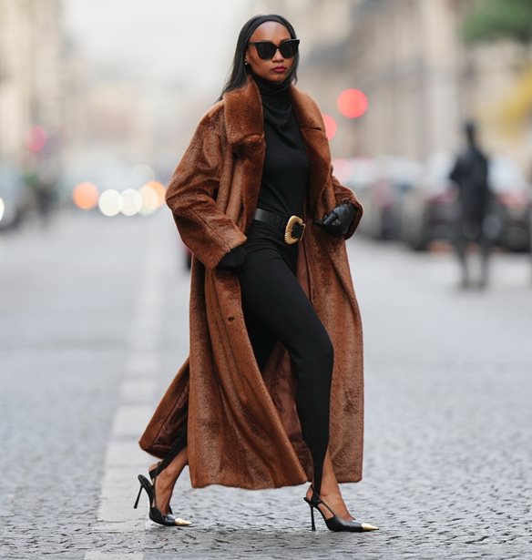 Μαύρο πουλόβερ | 5 διαχρονικά outfits που μπορείς να δημιουργήσεις