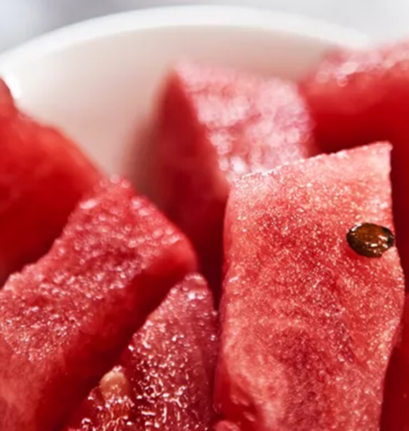 Παχαίνει το καρπούζι; Τι πρέπει να γνωρίζεις σύμφωνα με την διαιτολόγο