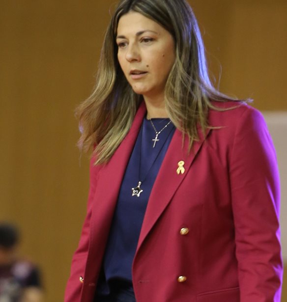 &#x39F;&#x3B9; &#x3B3;&#x3C5;&#x3BD;&#x3B1;&#x3AF;&#x3BA;&#x3B5;&#x3C2; &#x3C4;&#x3B7;&#x3C2; &#x3BD;&#x3AD;&#x3B1;&#x3C2; &#x3BA;&#x3C5;&#x3B2;&#x3AD;&#x3C1;&#x3BD;&#x3B7;&#x3C3;&#x3B7;&#x3C2;