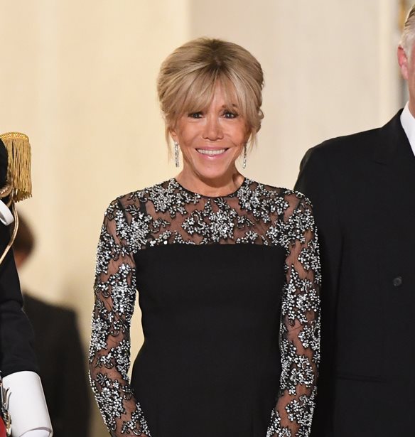 &#x397; &#x3B5;&#x3BC;&#x3C6;&#x3AC;&#x3BD;&#x3B9;&#x3C3;&#x3B7; &#x3C4;&#x3B7;&#x3C2; Brigitte Macron &#x3BC;&#x3B5; &#x3B2;&#x3B5;&#x3BB;&#x3BF;&#x3CD;&#x3B4;&#x3B9;&#x3BD;&#x3BF; &#x3C0;&#x3B1;&#x3BB;&#x3C4;&#x3CC; &#x3BA;&#x3B9; &#x3AD;&#x3BD;&#x3B1; &#x3B1;&#x3C0;&#x3C1;&#x3BF;&#x3C3;&#x3B4;&#x3CC;&#x3BA;&#x3B7;&#x3C4;&#x3BF; &#x3B1;&#x3BE;&#x3B5;&#x3C3;&#x3BF;&#x3C5;&#x3AC;&#x3C1;