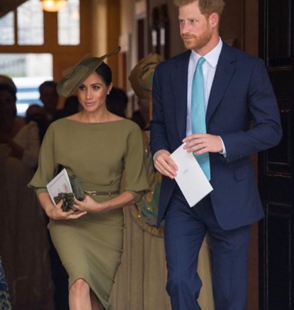 H Meghan Markle &#x3C6;&#x3CC;&#x3C1;&#x3B5;&#x3C3;&#x3B5; &#x3C4;&#x3BF; &#x3C0;&#x3B9;&#x3BF; &#x3B1;&#x3C0;&#x3C1;&#x3CC;&#x3C3;&#x3BC;&#x3B5;&#x3BD;&#x3BF; &#x3C7;&#x3C1;&#x3CE;&#x3BC;&#x3B1; &#x3C3;&#x3C4;&#x3B7;&#x3BD; &#x3B2;&#x3AC;&#x3C6;&#x3C4;&#x3B9;&#x3C3;&#x3B7;! &#x3A0;&#x3BF;&#x3B9;&#x3BF;&#x3BD; &#x3C3;&#x3C7;&#x3B5;&#x3B4;&#x3B9;&#x3B1;&#x3C3;&#x3C4;&#x3AE; &#x3B5;&#x3C0;&#x3AD;&#x3BB;&#x3B5;&#x3BE;&#x3B5;;