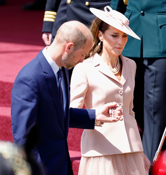 &quot;Kate Middleton effect&quot; | &#x3A0;&#x3CE;&#x3C2; &#x3BA;&#x3AC;&#x3B8;&#x3B5; &#x3B5;&#x3BC;&#x3C6;&#x3AC;&#x3BD;&#x3B9;&#x3C3;&#x3B7; &#x3C4;&#x3B7;&#x3C2; &#x3C0;&#x3C1;&#x3B9;&#x3B3;&#x3BA;&#x3AF;&#x3C0;&#x3B9;&#x3C3;&#x3C3;&#x3B1;&#x3C2; &#x3B1;&#x3C0;&#x3BF;&#x3C6;&#x3AD;&#x3C1;&#x3B5;&#x3B9; &#x3B5;&#x3BA;&#x3B1;&#x3C4;&#x3BF;&#x3BC;&#x3BC;&#x3CD;&#x3C1;&#x3B9;&#x3B1; &#x3B5;&#x3C5;&#x3C1;&#x3CE; &#x3C3;&#x3C4;&#x3B7; &#x3B2;&#x3C1;&#x3B5;&#x3C4;&#x3B1;&#x3BD;&#x3B9;&#x3BA;&#x3AE; &#x3B2;&#x3B9;&#x3BF;&#x3BC;&#x3B7;&#x3C7;&#x3B1;&#x3BD;&#x3AF;&#x3B1; &#x3C4;&#x3B7;&#x3C2; &#x3BC;&#x3CC;&#x3B4;&#x3B1;&#x3C2;