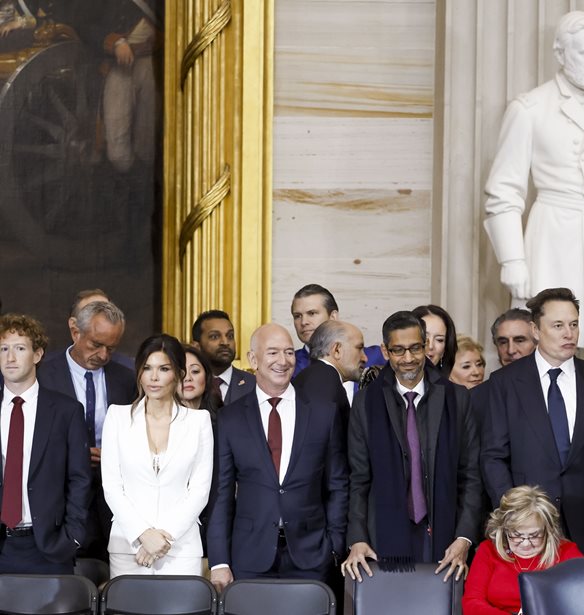 Priscilla Chan - Lauren S&#xE1;nchez | &#x39F;&#x3B9; &quot;&#x3A0;&#x3C1;&#x3CE;&#x3C4;&#x3B5;&#x3C2; &#x39A;&#x3C5;&#x3C1;&#x3AF;&#x3B5;&#x3C2;&quot; &#x3C4;&#x3C9;&#x3BD; &#x3BA;&#x3BF;&#x3BB;&#x3BF;&#x3C3;&#x3C3;&#x3CE;&#x3BD; &#x3C4;&#x3B5;&#x3C7;&#x3BD;&#x3BF;&#x3BB;&#x3BF;&#x3B3;&#x3AF;&#x3B1;&#x3C2; &#x3BA;&#x3B1;&#x3B9; &#x3C4;&#x3B1; looks &#x3C4;&#x3BF;&#x3C5;&#x3C2; &#x3C3;&#x3C4;&#x3B7;&#x3BD; &#x3BF;&#x3C1;&#x3BA;&#x3C9;&#x3BC;&#x3BF;&#x3C3;&#x3AF;&#x3B1; &#x3C4;&#x3BF;&#x3C5; Trump