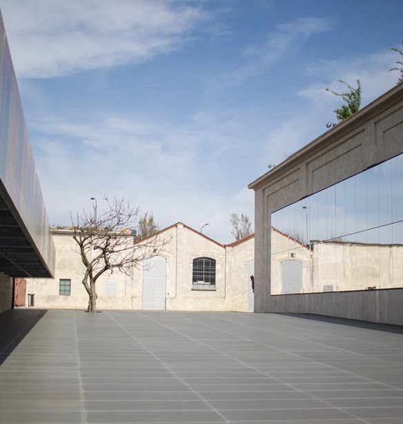 &#x397; &#x3BD;&#x3AD;&#x3B1; &#x3AD;&#x3BA;&#x3B8;&#x3B5;&#x3C3;&#x3B7; &#x3C4;&#x3BF;&#x3C5; Curate Award &#x3BA;&#x3B1;&#x3B9; &#x3C4;&#x3BF;&#x3C5; Fondazione Prada &#x3C3;&#x3C4;&#x3B7;&#x3BD; &#x391;&#x3B8;&#x3AE;&#x3BD;&#x3B1;