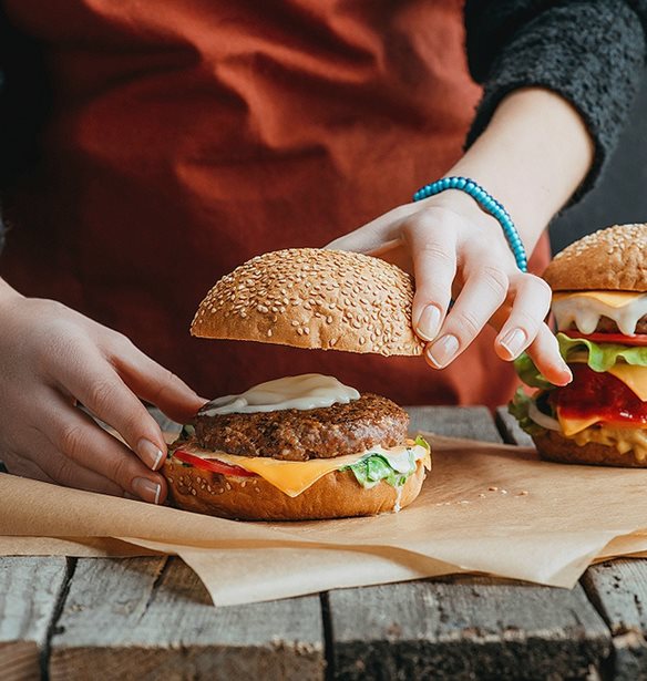 &#x397; &#x3C3;&#x3C5;&#x3BD;&#x3C4;&#x3B1;&#x3B3;&#x3AE; &#x3C4;&#x3BF;&#x3C5; Ernest Hemingway &#x3B3;&#x3B9;&#x3B1; &#x3C4;&#x3BF; &#x3C4;&#x3AD;&#x3BB;&#x3B5;&#x3B9;&#x3BF; burger