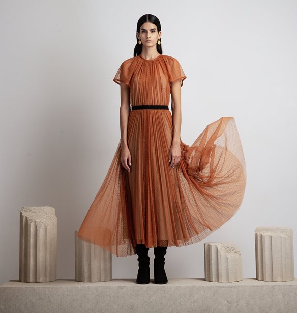 Ancient Kallos | &#x397; &#x3BD;&#x3AD;&#x3B1; capsule collection &#x3C4;&#x3BF;&#x3C5; brand &#x3BC;&#x3B1;&#x3C2; &#x3C5;&#x3C0;&#x3B5;&#x3BD;&#x3B8;&#x3C5;&#x3BC;&#x3AF;&#x3B6;&#x3B5;&#x3B9; &#x3C0;&#x3C9;&#x3C2; &#x3C3;&#x3C4;&#x3BF; &#x3B4;&#x3B9;&#x3B1;&#x3C7;&#x3C1;&#x3BF;&#x3BD;&#x3B9;&#x3BA;&#x3CC; &#x3BA;&#x3BB;&#x3B5;&#x3B9;&#x3B4;&#x3CE;&#x3BD;&#x3B5;&#x3C4;&#x3B1;&#x3B9; &#x3C0;&#x3AC;&#x3BD;&#x3C4;&#x3B1; &#x3B7; &#x3B1;&#x3BD;&#x3AC;&#x3BC;&#x3BD;&#x3B7;&#x3C3;&#x3B7;
