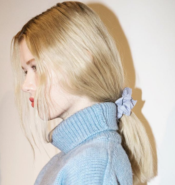 New York Fashion Week: &#x3A0;&#x3BF;&#x3B9;&#x3BF; &#x27;90s trend &#x3B5;&#x3C0;&#x3B9;&#x3C3;&#x3C4;&#x3C1;&#x3AD;&#x3C6;&#x3B5;&#x3B9;;