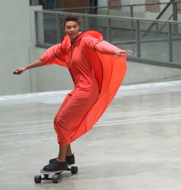 &#x386;&#x3BD;&#x3BF;&#x3B9;&#x3BE;&#x3B7;/ &#x39A;&#x3B1;&#x3BB;&#x3BF;&#x3BA;&#x3B1;&#x3AF;&#x3C1;&#x3B9; 2020: &#x3A4;&#x3BF; show &#x3C4;&#x3BF;&#x3C5; Issey Miyake &#x3AE;&#x3C4;&#x3B1;&#x3BD; &#x3BC;&#x3AF;&#x3B1; &#x3C9;&#x3B4;&#x3AE; &#x3C3;&#x3C4;&#x3B7;&#x3BD; &#x3BA;&#x3AF;&#x3BD;&#x3B7;&#x3C3;&#x3B7; &#x3BA;&#x3B1;&#x3B9; &#x3C4;&#x3B7;&#x3BD; &#x3B5;&#x3BB;&#x3B5;&#x3C5;&#x3B8;&#x3B5;&#x3C1;&#x3AF;&#x3B1;