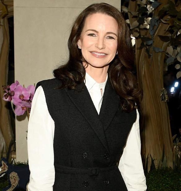 Kristin Davis | &#x395;&#x3C0;&#x3AF;&#x3C3;&#x3B7;&#x3BC;&#x3B7; &#x3B5;&#x3BC;&#x3C6;&#x3AC;&#x3BD;&#x3B9;&#x3C3;&#x3B7; &#x3BC;&#x3B5;&#x3C4;&#x3AC; &#x3C4;&#x3BF; &#x3C6;&#x3B9;&#x3BD;&#x3AC;&#x3BB;&#x3B5; &#x3C4;&#x3BF;&#x3C5; And Just Like That