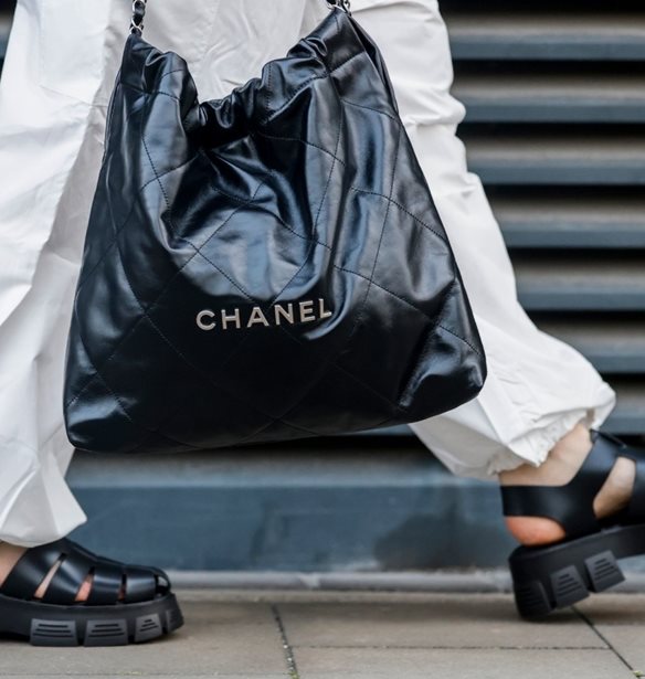 Fisherman sandals | &#x3A4;&#x3B1; &#x3B4;&#x3B9;&#x3B1;&#x3C7;&#x3C1;&#x3BF;&#x3BD;&#x3B9;&#x3BA;&#x3AC; &#x3C0;&#x3AD;&#x3B4;&#x3B9;&#x3BB;&#x3B1; &#x3C0;&#x3BF;&#x3C5; &#x3BF;&#x3B9; fashionistas &#x3B5;&#x3C0;&#x3B9;&#x3BB;&#x3AD;&#x3B3;&#x3BF;&#x3C5;&#x3BD; &#x3B3;&#x3B9;&#x3B1; &#x3C4;&#x3B7;&#x3BD; &#x3AC;&#x3BD;&#x3BF;&#x3B9;&#x3BE;&#x3B7;