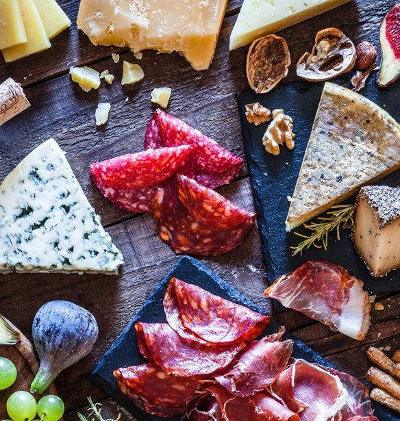 &#x3A4;&#x3BF; &#x3C4;&#x3AD;&#x3BB;&#x3B5;&#x3B9;&#x3BF; cocktail and food pairing