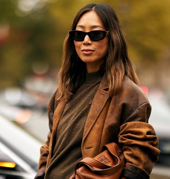 Coffeecore trend | Πώς θα ανακαλύψεις την καφέ απόχρωση που σου ταιριάζει περισσότερο