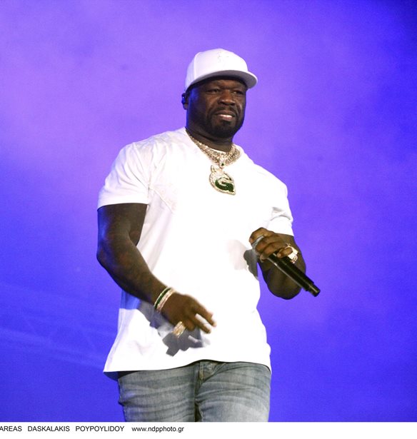 &#x39F; 50 Cent &#x3C4;&#x3C1;&#x3B1;&#x3C5;&#x3BC;&#x3AC;&#x3C4;&#x3B9;&#x3C3;&#x3B5; &#x3B3;&#x3C5;&#x3BD;&#x3B1;&#x3AF;&#x3BA;&#x3B1; &#x3C3;&#x3B5; &#x3C3;&#x3C5;&#x3BD;&#x3B1;&#x3C5;&#x3BB;&#x3AF;&#x3B1; &#x3C4;&#x3BF;&#x3C5; &#x3BC;&#x3B5; &#x3BC;&#x3B9;&#x3BA;&#x3C1;&#x3CC;&#x3C6;&#x3C9;&#x3BD;&#x3BF; &#x3C0;&#x3BF;&#x3C5; &#x3C0;&#x3AD;&#x3C4;&#x3B1;&#x3BE;&#x3B5; &#x3B1;&#x3C0;&#x3CC; &#x3C4;&#x3B7; &#x3C3;&#x3BA;&#x3B7;&#x3BD;&#x3AE;