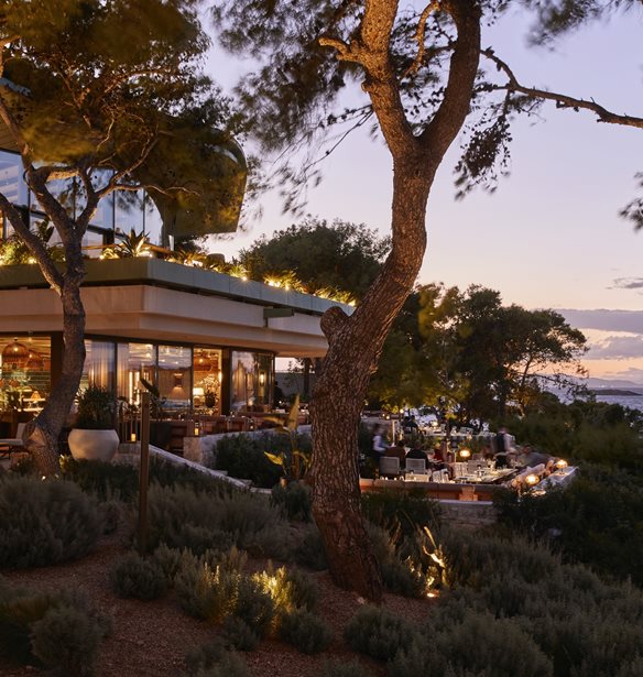 &#x393;&#x3B9;&#x3CC;&#x3C1;&#x3C4;&#x3B1;&#x3C3;&#x3B5; &#x3C4;&#x3BF;&#x3BD; &#x3AD;&#x3C1;&#x3C9;&#x3C4;&#x3B1; &#x3C3;&#x3C4;&#x3BF; Beefbar Athens!