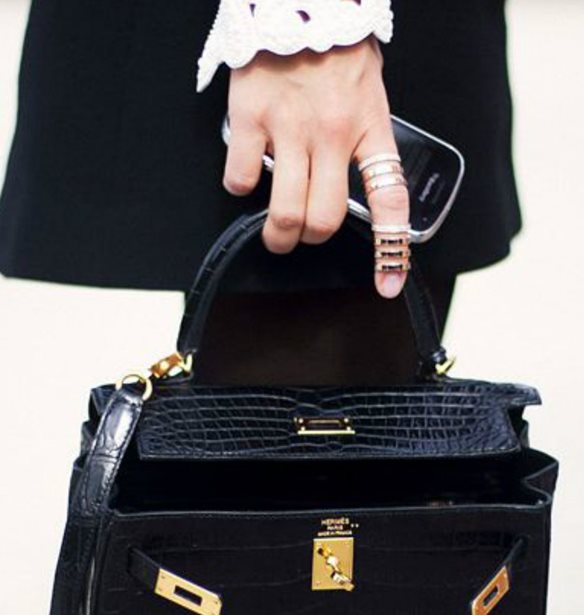 &#x395;&#x3AF;&#x3BD;&#x3B1;&#x3B9; &#x3B5;&#x3C0;&#x3AF;&#x3C3;&#x3B7;&#x3BC;&#x3BF;: &#x39A;&#x3B1;&#x3BB;&#x3CD;&#x3C4;&#x3B5;&#x3C1;&#x3B1; &#x3BD;&#x3B1; &#x3B5;&#x3C0;&#x3B5;&#x3BD;&#x3B4;&#x3CD;&#x3C3;&#x3B5;&#x3B9;&#x3C2; &#x3C3;&#x3B5; &#x3BC;&#x3B9;&#x3B1; Birkin &#x3C0;&#x3B1;&#x3C1;&#x3AC; &#x3C3;&#x3C4;&#x3BF; &#x3C7;&#x3C1;&#x3B7;&#x3BC;&#x3B1;&#x3C4;&#x3B9;&#x3C3;&#x3C4;&#x3AE;&#x3C1;&#x3B9;&#x3BF;