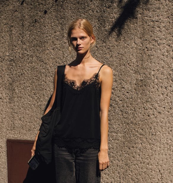 Tα φρέσκα και αισθησιακά αρώματα σε στέρεα μορφή είναι η νέα μας εμμονή