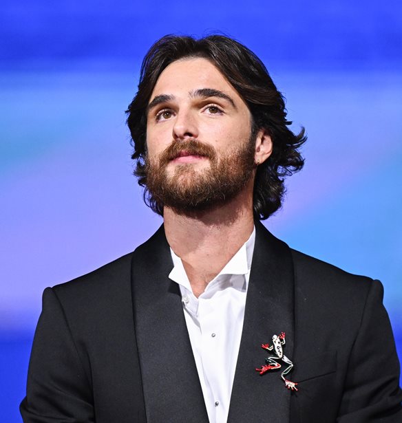 Jacob Elordi | &#x397; &#x3B1;&#x3BB;&#x3BB;&#x3B1;&#x3B3;&#x3AE; &#x3C3;&#x3C4;&#x3B7;&#x3BD; &#x3B5;&#x3BC;&#x3C6;&#x3AC;&#x3BD;&#x3B9;&#x3C3;&#x3B7; &#x3C4;&#x3BF;&#x3C5; &#x3B7;&#x3B8;&#x3BF;&#x3C0;&#x3BF;&#x3B9;&#x3BF;&#x3CD; - &#x397; &#x3BD;&#x3AD;&#x3B1; &#x3C4;&#x3BF;&#x3C5; &#x3B5;&#x3B9;&#x3BA;&#x3CC;&#x3BD;&#x3B1; &#x3C3;&#x3C4;&#x3B7; Berninale