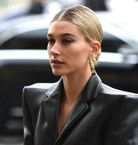 H Hailey Bieber &#x3C3;&#x3BF;&#x3CD; &#x3B4;&#x3AF;&#x3BD;&#x3B5;&#x3B9; &#x3B9;&#x3B4;&#x3AD;&#x3B5;&#x3C2; &#x3B3;&#x3B9;&#x3B1; &#x3C4;&#x3BF; &#x3BC;&#x3B1;&#x3BA;&#x3B9;&#x3B3;&#x3B9;&#x3AC;&#x3B6; &#x3C4;&#x3B7;&#x3C2; &#x391;&#x3BD;&#x3AC;&#x3C3;&#x3C4;&#x3B1;&#x3C3;&#x3B7;&#x3C2;