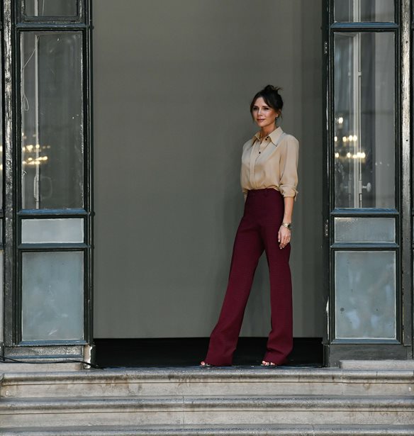 Victoria Beckham | &#x3A3;&#x3B5; &#x3C0;&#x3BF;&#x3B9;&#x3B1; &#x395;&#x3BB;&#x3BB;&#x3B7;&#x3BD;&#x3AF;&#x3B4;&#x3B1; &#x3C3;&#x3C7;&#x3B5;&#x3B4;&#x3B9;&#x3AC;&#x3C3;&#x3C4;&#x3C1;&#x3B9;&#x3B1; &#x3AD;&#x3B4;&#x3C9;&#x3C3;&#x3B5; &#x3C8;&#x3AE;&#x3C6;&#x3BF; &#x3B5;&#x3BC;&#x3C0;&#x3B9;&#x3C3;&#x3C4;&#x3BF;&#x3C3;&#x3CD;&#x3BD;&#x3B7;&#x3C2;;