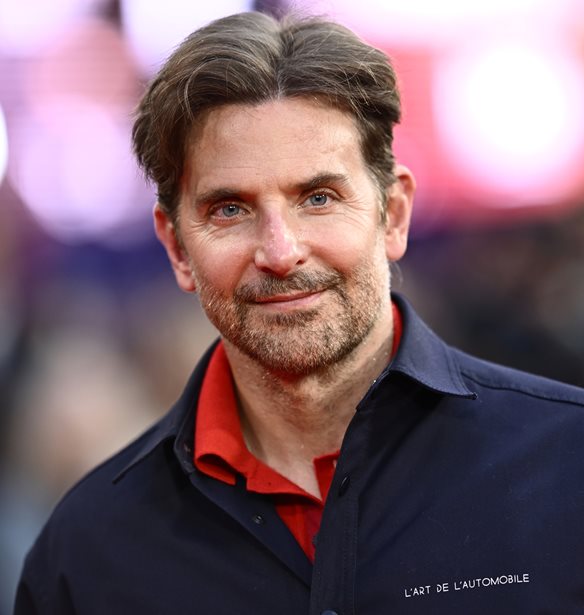 Bradley Cooper | Η απάντηση στις φήμες για τις πλαστικές που έχουν αλλάξει την εμφάνισή του