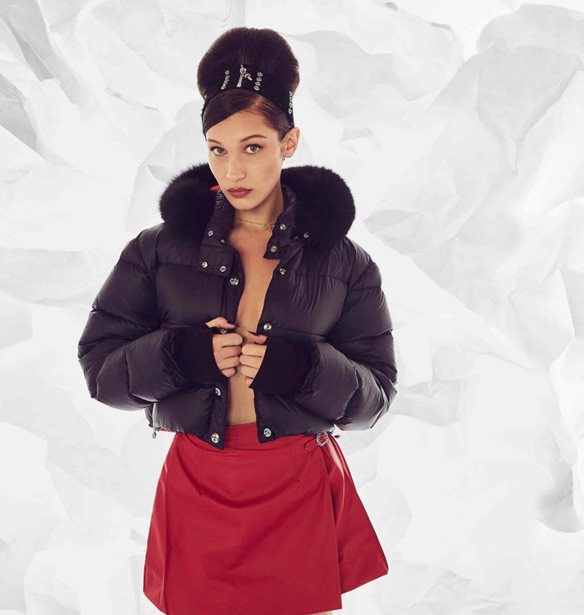 H &#x3C3;&#x3C5;&#x3BB;&#x3BB;&#x3BF;&#x3B3;&#x3AE; &#x3C4;&#x3B7;&#x3C2; Bella Hadid &#x3B3;&#x3B9;&#x3B1; &#x3C4;&#x3B7;&#x3BD; Chrome Hearts &#x3B5;&#x3AF;&#x3BD;&#x3B1;&#x3B9; &#x3BC;&#x3B9;&#x3B1; &#x3C9;&#x3B4;&#x3AE; &#x3C3;&#x3C4;&#x3B1; &#x27;90s