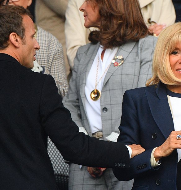 &#x397; &#x3B5;&#x3BE;&#x3AC;&#x3C1;&#x3C4;&#x3B7;&#x3C3;&#x3B7; &#x3C4;&#x3BF;&#x3C5; Emmanuel Macron &#x3B1;&#x3C0;&#x3CC; &#x3C4;&#x3B7; &#x3C3;&#x3CD;&#x3B6;&#x3C5;&#x3B3;&#x3CC; &#x3C4;&#x3BF;&#x3C5;, Brigitte