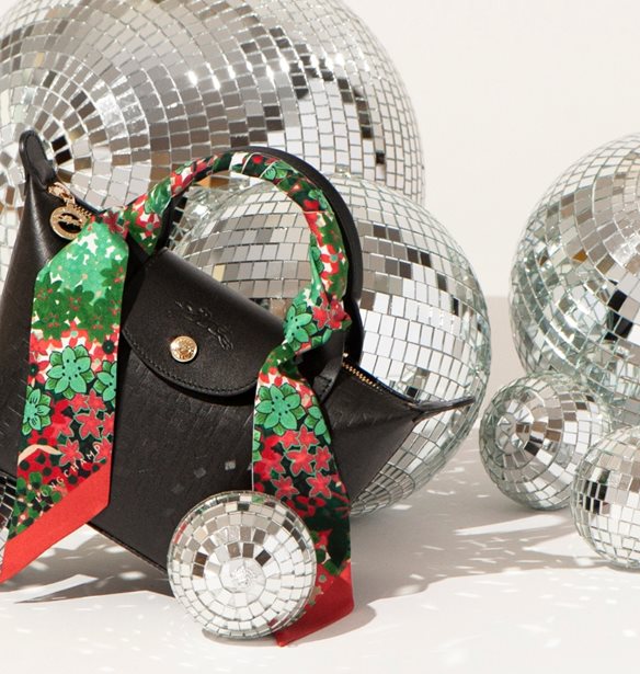 &#x3A4;&#x3B1; chic &#x3B4;&#x3CE;&#x3C1;&#x3B1; &#x3C4;&#x3B7;&#x3C2; &#x3A0;&#x3C1;&#x3C9;&#x3C4;&#x3BF;&#x3C7;&#x3C1;&#x3BF;&#x3BD;&#x3B9;&#x3AC;&#x3C2; &#x3B1;&#x3C0;&#x3CC; &#x3C4;&#x3B7; Longchamp