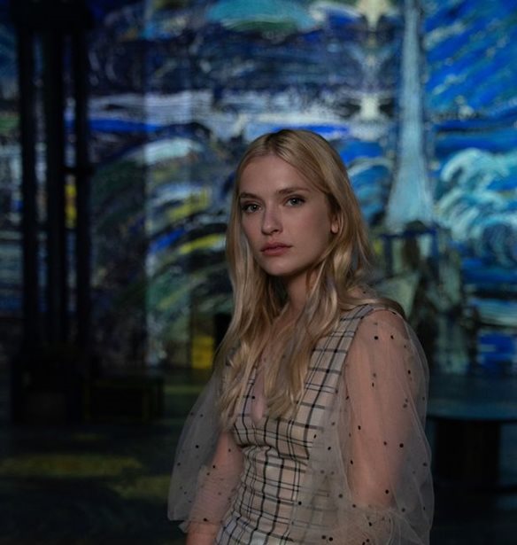 Emily in Paris | &#x39C;&#x3AE;&#x3C0;&#x3C9;&#x3C2; &#x3B7; &#x3B1;&#x3BB;&#x3B7;&#x3B8;&#x3B9;&#x3BD;&#x3AE; fashionista &#x3C3;&#x3C4;&#x3B7; &#x3C3;&#x3B5;&#x3B9;&#x3C1;&#x3AC; &#x3B5;&#x3AF;&#x3BD;&#x3B1;&#x3B9; &#x3B7; Camille;