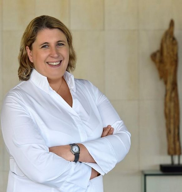 #Tidbits *: H 2&#x3AC;&#x3C3;&#x3C4;&#x3B5;&#x3C1;&#x3B7; Stephanie Le Quellec &#x3B5;&#x3C0;&#x3B9;&#x3BA;&#x3B5;&#x3C6;&#x3B1;&#x3BB;&#x3AE;&#x3C2; &#x3C4;&#x3BF;&#x3C5; Over Water