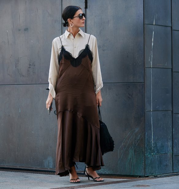 Αυτό το φόρεμα παραμένει top επιλογή κάθε καλοκαίρι