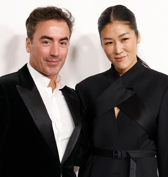 &#x397; Laura Kim &#x3BA;&#x3B1;&#x3B9; &#x3BF; Fernando Garcia &#x3B1;&#x3C0;&#x3BF;&#x3C7;&#x3C9;&#x3C1;&#x3BF;&#x3CD;&#x3BD; &#x3B1;&#x3C0;&#x3CC; &#x3C4;&#x3B7;&#x3BD; &#x3BA;&#x3B1;&#x3BB;&#x3BB;&#x3B9;&#x3C4;&#x3B5;&#x3C7;&#x3BD;&#x3B9;&#x3BA;&#x3AE; &#x3B4;&#x3B9;&#x3B5;&#x3CD;&#x3B8;&#x3C5;&#x3BD;&#x3C3;&#x3B7; &#x3C4;&#x3BF;&#x3C5; &#x3BF;&#x3AF;&#x3BA;&#x3BF;&#x3C5; Oscar de la Renta