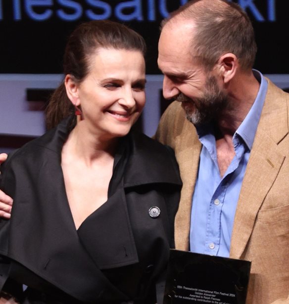 Juliette Binoche - Ralph Fiennes | &#x397; &#x3B7;&#x3C7;&#x3B7;&#x3C1;&#x3AE; &#x3C0;&#x3B1;&#x3C1;&#x3BF;&#x3C5;&#x3C3;&#x3AF;&#x3B1; &#x3BA;&#x3B1;&#x3B9; &#x3C4;&#x3BF; &#x3B2;&#x3C1;&#x3B1;&#x3B2;&#x3B5;&#x3AF;&#x3BF; &#x3C4;&#x3BF;&#x3C5;&#x3C2; &#x3C3;&#x3C4;&#x3BF; 65&#x3BF; &#x3A6;&#x3B5;&#x3C3;&#x3C4;&#x3B9;&#x3B2;&#x3AC;&#x3BB; &#x39A;&#x3B9;&#x3BD;&#x3B7;&#x3BC;&#x3B1;&#x3C4;&#x3BF;&#x3B3;&#x3C1;&#x3AC;&#x3C6;&#x3BF;&#x3C5; &#x398;&#x3B5;&#x3C3;&#x3C3;&#x3B1;&#x3BB;&#x3BF;&#x3BD;&#x3AF;&#x3BA;&#x3B7;&#x3C2;