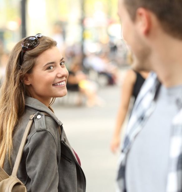 &#x3A5;&#x3C0;&#x3AC;&#x3C1;&#x3C7;&#x3B5;&#x3B9; &#x3AD;&#x3C1;&#x3C9;&#x3C4;&#x3B1;&#x3C2; &#x3BC;&#x3B5; &#x3C4;&#x3B7;&#x3BD; &#x3C0;&#x3C1;&#x3CE;&#x3C4;&#x3B7; &#x3BC;&#x3B1;&#x3C4;&#x3B9;&#x3AC;; &#x3A0;&#x3BF;&#x3B9;&#x3BF;&#x3B9; &#x3B5;&#x3AF;&#x3BD;&#x3B1;&#x3B9; &#x3BF;&#x3B9; &#x3BC;&#x3CD;&#x3B8;&#x3BF;&#x3B9; &#x3BA;&#x3B1;&#x3B9; &#x3C0;&#x3BF;&#x3B9;&#x3B5;&#x3C2; &#x3BF;&#x3B9; &#x3B1;&#x3BB;&#x3AE;&#x3B8;&#x3B5;&#x3B9;&#x3B5;&#x3C2;;