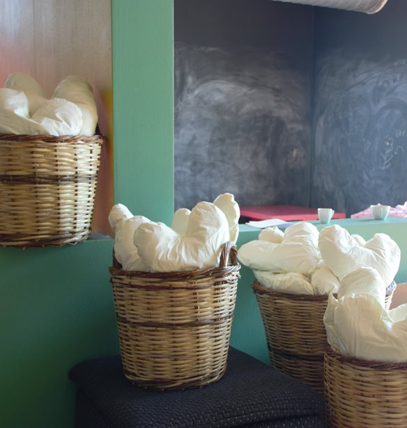 &#x3A4;o Pillow Positive Event &#x3C4;&#x3B7;&#x3C2; COCO-MAT &#x3AE;&#x3C4;&#x3B1;&#x3BD; &#x3B1;&#x3C6;&#x3B9;&#x3B5;&#x3C1;&#x3C9;&#x3BC;&#x3AD;&#x3BD;&#x3BF; &#x3C3;&#x3C4;&#x3B7; &#x3B3;&#x3C5;&#x3BD;&#x3B1;&#x3AF;&#x3BA;&#x3B1;