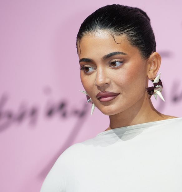 Easter Beauty Guide | &#x3A4;&#x3B1; &#x3C0;&#x3C1;&#x3BF;&#x3CA;&#x3CC;&#x3BD;&#x3C4;&#x3B1; &#x3BF;&#x3BC;&#x3BF;&#x3C1;&#x3C6;&#x3B9;&#x3AC;&#x3C2; &#x3C0;&#x3BF;&#x3C5; &#x3B8;&#x3B1; &#x3BC;&#x3B5;&#x3C4;&#x3B1;&#x3BD;&#x3B9;&#x3CE;&#x3C3;&#x3B5;&#x3B9;&#x3C2; &#x3B1;&#x3BD; &#x3BB;&#x3B5;&#x3AF;&#x3C0;&#x3BF;&#x3C5;&#x3BD; &#x3B1;&#x3C0;&#x3CC; &#x3C4;&#x3BF; &#x3BD;&#x3B5;&#x3C3;&#x3B5;&#x3C3;&#x3AD;&#x3C1; &#x3C4;&#x3C9;&#x3BD; &#x3C0;&#x3B1;&#x3C3;&#x3C7;&#x3B1;&#x3BB;&#x3B9;&#x3BD;&#x3CE;&#x3BD; &#x3B4;&#x3B9;&#x3B1;&#x3BA;&#x3BF;&#x3C0;&#x3CE;&#x3BD; &#x3C3;&#x3BF;&#x3C5;