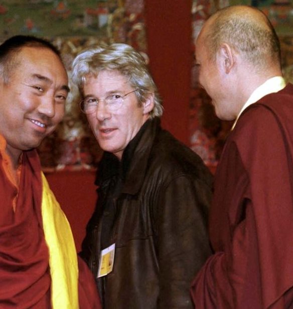 Richard Gere | &#x393;&#x3B9;&#x3B1;&#x3C4;&#x3AF; &#x3B7; A&#x3BA;&#x3B1;&#x3B4;&#x3B7;&#x3BC;&#x3AF;&#x3B1; &#x39A;&#x3B9;&#x3BD;&#x3B7;&#x3BC;&#x3B1;&#x3C4;&#x3BF;&#x3B3;&#x3C1;&#x3AC;&#x3C6;&#x3BF;&#x3C5; &#x3C4;&#x3BF;&#x3BD; &#x3B5;&#x3AF;&#x3C7;&#x3B5; &#x3B5;&#x3BE;&#x3BF;&#x3C1;&#x3AF;&#x3C3;&#x3B5;&#x3B9; &#x3B1;&#x3C0;&#x3CC; &#x3C4;&#x3B1; &#x38C;&#x3C3;&#x3BA;&#x3B1;&#x3C1; &#x3B3;&#x3B9;&#x3B1; 20 &#x3C7;&#x3C1;&#x3CC;&#x3BD;&#x3B9;&#x3B1;;