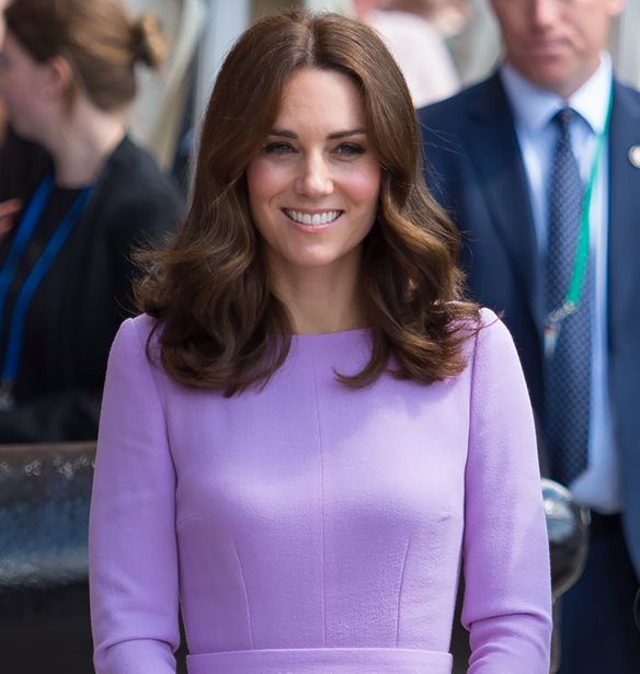 Kate Middleton: &#x39F; &#x3C3;&#x3C5;&#x3B3;&#x3BA;&#x3B9;&#x3BD;&#x3B7;&#x3C4;&#x3B9;&#x3BA;&#x3CC;&#x3C2; &#x3BB;&#x3CC;&#x3B3;&#x3BF;&#x3C2; &#x3C0;&#x3BF;&#x3C5; &#x3AD;&#x3BA;&#x3BF;&#x3C8;&#x3B5; &#x3C4;&#x3B1; &#x3BC;&#x3B1;&#x3BB;&#x3BB;&#x3B9;&#x3AC; &#x3C4;&#x3B7;&#x3C2;