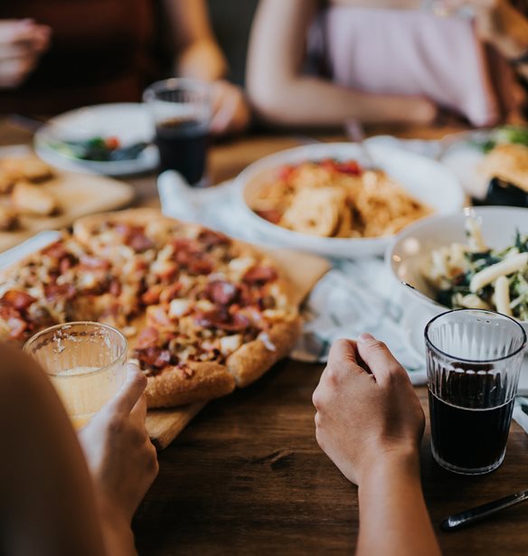 &#x394;&#x3B5;&#x3AF;&#x3C0;&#x3BD;&#x3BF; &#x3BC;&#x3B5; &#x3BC;&#x3B5;&#x3B3;&#x3AC;&#x3BB;&#x3B7; &#x3C0;&#x3B1;&#x3C1;&#x3AD;&#x3B1;: &#x39F;&#x3B9; &#x3BA;&#x3B1;&#x3BD;&#x3CC;&#x3BD;&#x3B5;&#x3C2; &#x3C0;&#x3BF;&#x3C5; &#x3C0;&#x3C1;&#x3AD;&#x3C0;&#x3B5;&#x3B9; &#x3BD;&#x3B1; &#x3B1;&#x3BA;&#x3BF;&#x3BB;&#x3BF;&#x3C5;&#x3B8;&#x3AE;&#x3C3;&#x3B5;&#x3B9;&#x3C2;