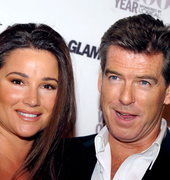 Pierce Brosnan &amp; Keely Shaye: &#x3A4;&#x3BF; &#x3B4;&#x3B9;&#x3BA;&#x3CC; &#x3C4;&#x3BF;&#x3C5;&#x3C2; love story &#x3BC;&#x3B5;&#x3C4;&#x3C1;&#x3AC; 25 &#x3C7;&#x3C1;&#x3CC;&#x3BD;&#x3B9;&#x3B1;