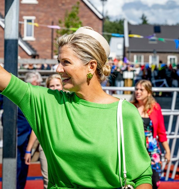 &#x397; &#x3B2;&#x3B1;&#x3C3;&#x3AF;&#x3BB;&#x3B9;&#x3C3;&#x3C3;&#x3B1; Maxima &#x3C4;&#x3B7;&#x3C2; &#x39F;&#x3BB;&#x3BB;&#x3B1;&#x3BD;&#x3B4;&#x3AF;&#x3B1;&#x3C2; &#x3C6;&#x3CC;&#x3C1;&#x3B5;&#x3C3;&#x3B5; &#x3C4;&#x3BF; must have &#x3C0;&#x3B1;&#x3BD;&#x3C9;&#x3C6;&#x3CC;&#x3C1;&#x3B9; &#x3C4;&#x3BF;&#x3C5; &#x3C6;&#x3B8;&#x3B9;&#x3BD;&#x3BF;&#x3C0;&#x3CE;&#x3C1;&#x3BF;&#x3C5;