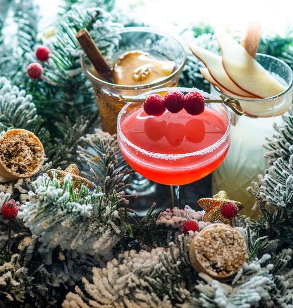 #Tidbits *: 3&#x2B;1 X-mas Cocktails &#x3B3;&#x3B9;&#x3B1; &#x3C4;&#x3BF; &#x3A1;&#x3B5;&#x3B2;&#x3B5;&#x3B3;&#x3B9;&#x3CC;&#x3BD;