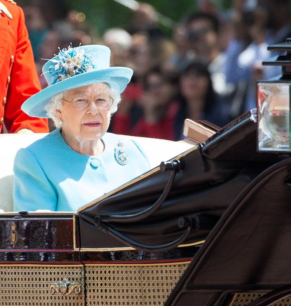 70 &#x3C7;&#x3C1;&#x3CC;&#x3BD;&#x3B9;&#x3B1; &#x3C0;&#x3C1;&#x3B9;&#x3BD;: &quot;&#x391;&#x3BD;&#x3AD;&#x3B2;&#x3B7;&#x3BA;&#x3B5; &#x3C4;&#x3B1; &#x3C3;&#x3BA;&#x3B1;&#x3BB;&#x3B9;&#x3AC; &#x3C4;&#x3BF;&#x3C5; &#x3BE;&#x3B5;&#x3BD;&#x3CE;&#x3BD;&#x3B1; &#x3C4;&#x3B7;&#x3C2; &#x3C9;&#x3C2; &#x3C0;&#x3C1;&#x3B9;&#x3B3;&#x3BA;&#x3AF;&#x3C0;&#x3B9;&#x3C3;&#x3C3;&#x3B1; &#x3BA;&#x3B1;&#x3B9; &#x3C4;&#x3B1; &#x3BA;&#x3B1;&#x3C4;&#x3AD;&#x3B2;&#x3B7;&#x3BA;&#x3B5; &#x3C4;&#x3B7;&#x3BD; &#x3B5;&#x3C0;&#x3BF;&#x3BC;&#x3AD;&#x3BD;&#x3B7; &#x3C9;&#x3C2; &#x3B2;&#x3B1;&#x3C3;&#x3AF;&#x3BB;&#x3B9;&#x3C3;&#x3C3;&#x3B1; &#x395;&#x3BB;&#x3B9;&#x3C3;&#x3AC;&#x3B2;&#x3B5;&#x3C4;&quot;