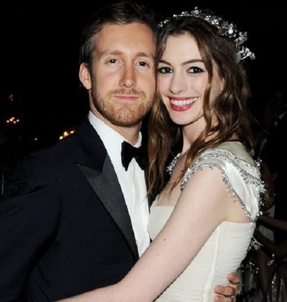 Baby boom | &#x397; Anne Hathaway &#x3C0;&#x3B9;&#x3B8;&#x3B1;&#x3BD;&#x3CC;&#x3C4;&#x3B1;&#x3C4;&#x3B1; &#x3B3;&#x3AD;&#x3BD;&#x3BD;&#x3B7;&#x3C3;&#x3B5; &#x3BA;&#x3B1;&#x3B9; &#x3B4;&#x3B5;&#x3BD; &#x3C4;&#x3BF; &#x3BA;&#x3B1;&#x3C4;&#x3AC;&#x3BB;&#x3B1;&#x3B2;&#x3B5; &#x3BA;&#x3B1;&#x3BD;&#x3B5;&#x3AF;&#x3C2;