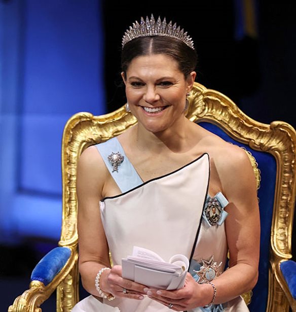 &#x397; &#x3C0;&#x3C1;&#x3B9;&#x3B3;&#x3BA;&#x3AF;&#x3C0;&#x3B9;&#x3C3;&#x3C3;&#x3B1; Victoria &#x3C4;&#x3B7;&#x3C2; &#x3A3;&#x3BF;&#x3C5;&#x3B7;&#x3B4;&#x3AF;&#x3B1;&#x3C2; &#x3AD;&#x3C6;&#x3B5;&#x3C1;&#x3B5; &#x3C0;&#x3AF;&#x3C3;&#x3C9; &#x3AD;&#x3BD;&#x3B1; vintage &#x3C6;&#x3CC;&#x3C1;&#x3B5;&#x3BC;&#x3B1; &#x3C4;&#x3B7;&#x3C2; &#x3BC;&#x3B7;&#x3C4;&#x3AD;&#x3C1;&#x3B1;&#x3C2; &#x3C4;&#x3B7;&#x3C2; &#x3B3;&#x3B9;&#x3B1; &#x3C4;&#x3B1; &#x3B2;&#x3C1;&#x3B1;&#x3B2;&#x3B5;&#x3AF;&#x3B1; &#x39D;&#x3CC;&#x3BC;&#x3C0;&#x3B5;&#x3BB; &#x3C4;&#x3BF;&#x3C5; 2025