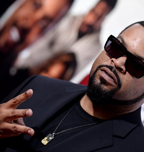 &#x39F; Ice Cube &#x3B8;&#x3B1; &#x3C3;&#x3C5;&#x3BD;&#x3B1;&#x3BD;&#x3C4;&#x3B7;&#x3B8;&#x3B5;&#x3AF; &#x3BC;&#x3B5; &#x3C4;&#x3BF;&#x3BD; Joe Biden &#x3B3;&#x3B9;&#x3B1; &#x3BD;&#x3B1; &#x3C3;&#x3C5;&#x3B6;&#x3B7;&#x3C4;&#x3AE;&#x3C3;&#x3BF;&#x3C5;&#x3BD; &#x3B3;&#x3B9;&#x3B1; &#x3C4;&#x3B7; &#x3C6;&#x3C5;&#x3BB;&#x3B5;&#x3C4;&#x3B9;&#x3BA;&#x3AE; &#x3B9;&#x3C3;&#x3CC;&#x3C4;&#x3B7;&#x3C4;&#x3B1;