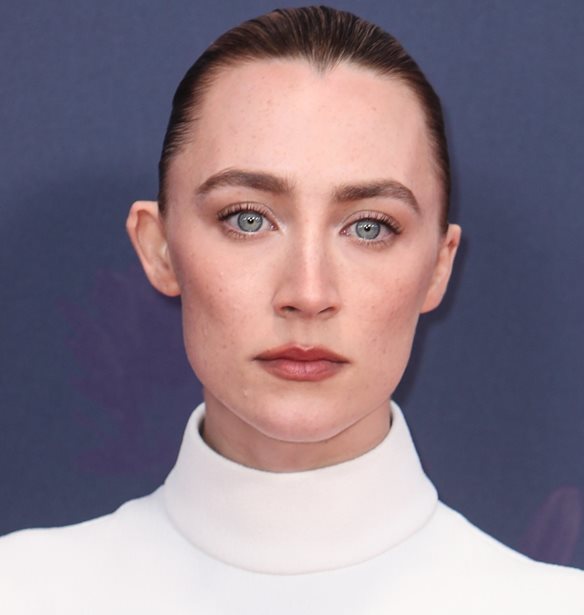 Saoirse Ronan | &#x39F; &#x3BB;&#x3CC;&#x3B3;&#x3BF;&#x3C2; &#x3C0;&#x3BF;&#x3C5; &#x3C3;&#x3AE;&#x3BC;&#x3B5;&#x3C1;&#x3B1; &#x3BC;&#x3B9;&#x3BB;&#x3BF;&#x3CD;&#x3BD; &#x3CC;&#x3BB;&#x3BF;&#x3B9; &#x3B3;&#x3B9;&#x3B1; &#x3B5;&#x3BA;&#x3B5;&#x3AF;&#x3BD;&#x3B7;