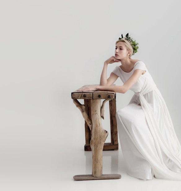 &#x3A4;&#x3BF; Bridal Sample Sale &#x3C4;&#x3B7;&#x3C2; Ioanna Kourbela &#x3B5;&#x3AF;&#x3BD;&#x3B1;&#x3B9; &#x3BC;&#x3B9;&#x3B1; &#x3BC;&#x3BF;&#x3BD;&#x3B1;&#x3B4;&#x3B9;&#x3BA;&#x3AE; &#x3B5;&#x3C5;&#x3BA;&#x3B1;&#x3B9;&#x3C1;&#x3AF;&#x3B1; &#x3BD;&#x3B1; &#x3B1;&#x3C0;&#x3BF;&#x3BA;&#x3C4;&#x3AE;&#x3C3;&#x3B5;&#x3B9;&#x3C2; &#x3BF;&#x3BD;&#x3B5;&#x3B9;&#x3C1;&#x3B5;&#x3BC;&#x3AD;&#x3BD;&#x3B1; &#x3BD;&#x3C5;&#x3C6;&#x3B9;&#x3BA;&#x3AC;