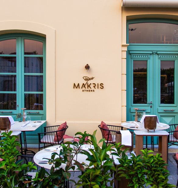Makris Athens | &#x397; &#x3BD;&#x3AD;&#x3B1; &#x3C3;&#x3C0;&#x3BF;&#x3C5;&#x3B4;&#x3B1;&#x3AF;&#x3B1; &#x3B3;&#x3B1;&#x3C3;&#x3C4;&#x3C1;&#x3BF;&#x3BD;&#x3BF;&#x3BC;&#x3B9;&#x3BA;&#x3AE; &#x3AC;&#x3C6;&#x3B9;&#x3BE;&#x3B7; &#x3C4;&#x3B7;&#x3C2; &#x3C0;&#x3CC;&#x3BB;&#x3B7;&#x3C2; &#x3C3;&#x3B5;&#x3C1;&#x3B2;&#x3AF;&#x3C1;&#x3B5;&#x3B9; Fine Dining &#x3BC;&#x3B5; &#x3B8;&#x3AD;&#x3B1; &#x3C4;&#x3B7;&#x3BD; &#x391;&#x3BA;&#x3C1;&#x3CC;&#x3C0;&#x3BF;&#x3BB;&#x3B7;