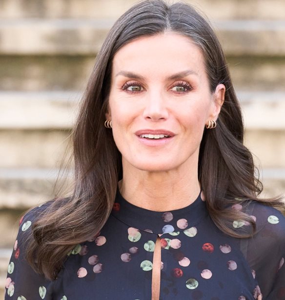 &#x392;&#x3B1;&#x3C3;&#x3AF;&#x3BB;&#x3B9;&#x3C3;&#x3C3;&#x3B1; Letizia | &#x39C;&#x3B5; &#x3B5;&#x3BC;&#x3C0;&#x3C1;&#x3B9;&#x3BC;&#x3AD; &#x3C6;&#x3CC;&#x3C1;&#x3B5;&#x3BC;&#x3B1; &#x3B1;&#x3C0;&#x3CC; &#x3C4;&#x3B7; Massimo Dutti &#x3C0;&#x3BF;&#x3C5; &#x3B5;&#x3AF;&#x3BD;&#x3B1;&#x3B9; &#x3B9;&#x3B4;&#x3B1;&#x3BD;&#x3B9;&#x3BA;&#x3CC; &#x3B3;&#x3B9;&#x3B1; &#x3C4;&#x3B7;&#x3BD; &#x3AC;&#x3BD;&#x3BF;&#x3B9;&#x3BE;&#x3B7;