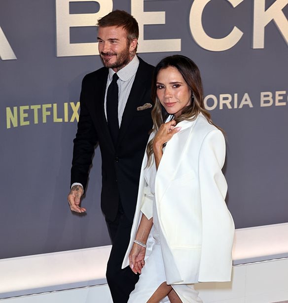 &quot;&#x389;&#x3BC;&#x3BF;&#x3C5;&#x3BD; &#x3C0;&#x3B5;&#x3C1;&#x3AF;&#x3B3;&#x3B5;&#x3BB;&#x3BF;&#x3C2;&quot;: &#x397; Victoria Beckham &#x3BE;&#x3B5;&#x3C3;&#x3C0;&#x3AC; &#x3B3;&#x3B9;&#x3B1; &#x3C4;&#x3B7;&#x3BD; &#x3BA;&#x3B1;&#x3BC;&#x3C0;&#x3AC;&#x3BD;&#x3B9;&#x3B1; &#x3C0;&#x3BF;&#x3C5; &#x3C4;&#x3B7;&#x3BD; &#x3BD;&#x3C4;&#x3C1;&#x3CC;&#x3C0;&#x3B9;&#x3B1;&#x3C3;&#x3B5; &#x3C3;&#x3C4;&#x3B7; &#x3B2;&#x3B9;&#x3BF;&#x3BC;&#x3B7;&#x3C7;&#x3B1;&#x3BD;&#x3AF;&#x3B1; &#x3C4;&#x3B7;&#x3C2; &#x3BC;&#x3CC;&#x3B4;&#x3B1;&#x3C2;